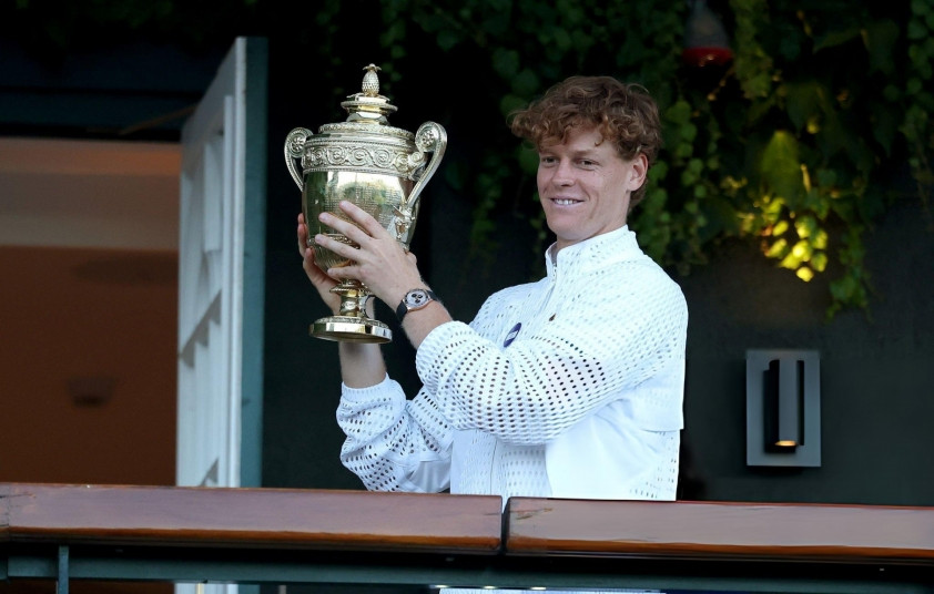 Jannik Sinner nâng cao danh hiệu Wimbledon thứ hai liên tiếp tại All England Club