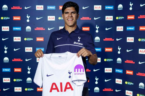 Tottenham sẵn sàng chi mạnh tay để chiều lòng huấn luyện viên De Zerbi.