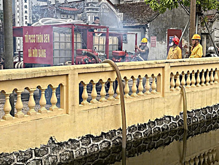 Cháy nhà kết hợp sản xuất ở xã Tây Phương, Hà Nội - Ảnh 3.