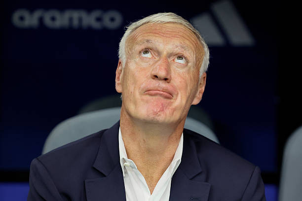 Những nỗ lực thay đổi của Didier Deschamps không mang lại hiệu quả. Ảnh: Getty Images