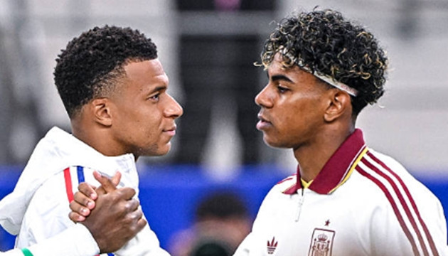 Kylian Mbappe bất lực trước hệ thống phòng ngự của Tây Ban Nha và sự năng động của Lamine Yamal.