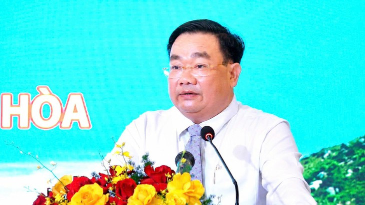 Phát hiện hàng trăm vụ săn bắt loài chim tạo ra đặc sản quý- Ảnh 1.