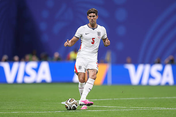 John Stones (6.2): Thật đáng tiếc cho Stones khi hoàn toàn để lỏng Lautaro Martinez