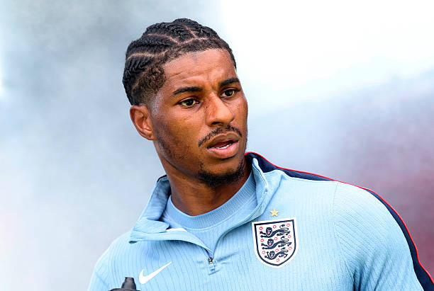 Marcus Rashford trong màu áo thi đấu, được đồn đoán là mục tiêu của Chelsea.