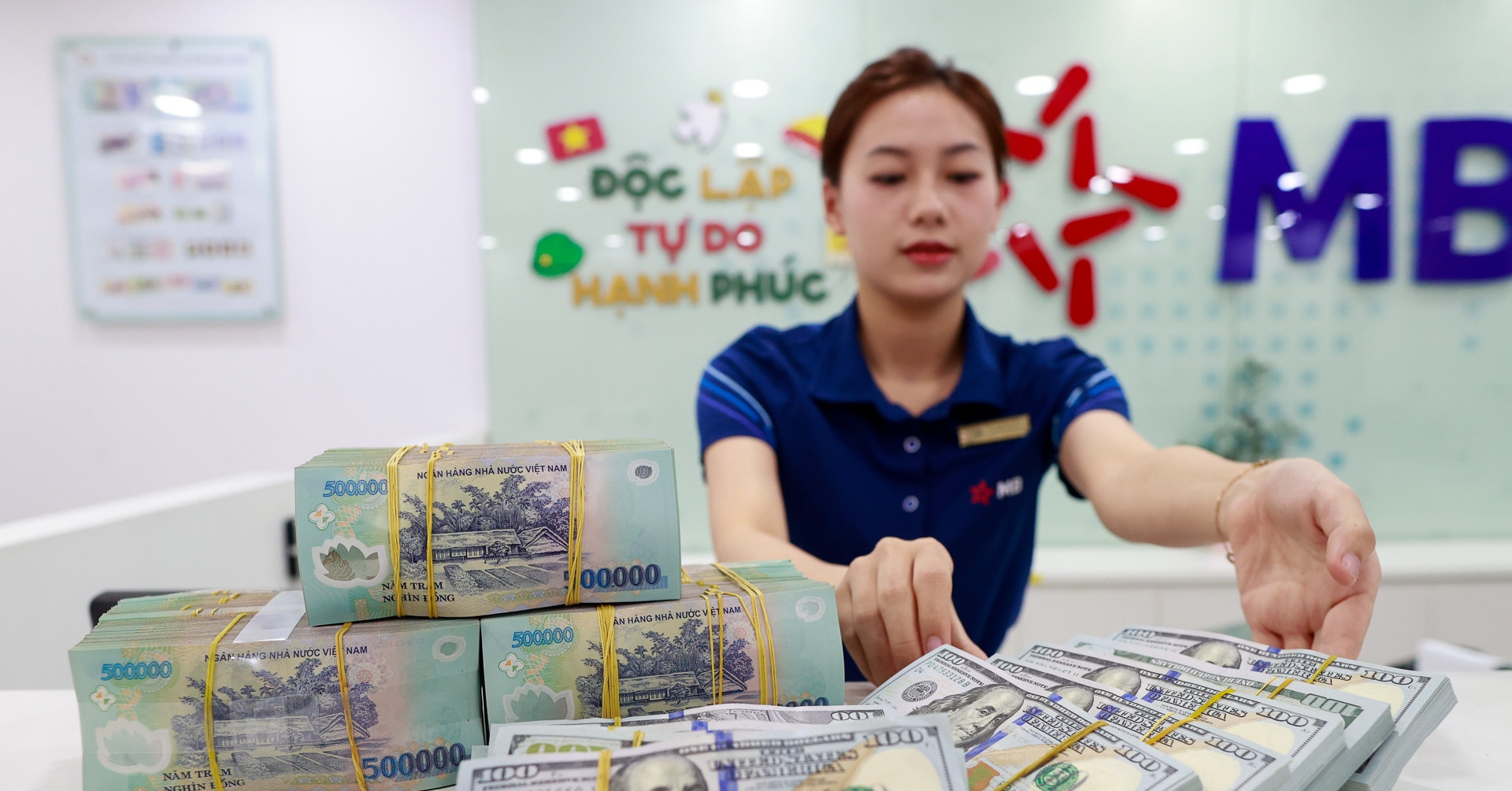 Lãi suất ngân hàng MB kỳ hạn 6 tháng chạm mốc 8% năm