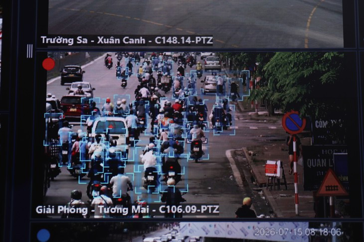 Không chỉ phạt nguội, camera AI Hà Nội còn phát hiện đánh nhau, mang theo vũ khí- Ảnh 4.