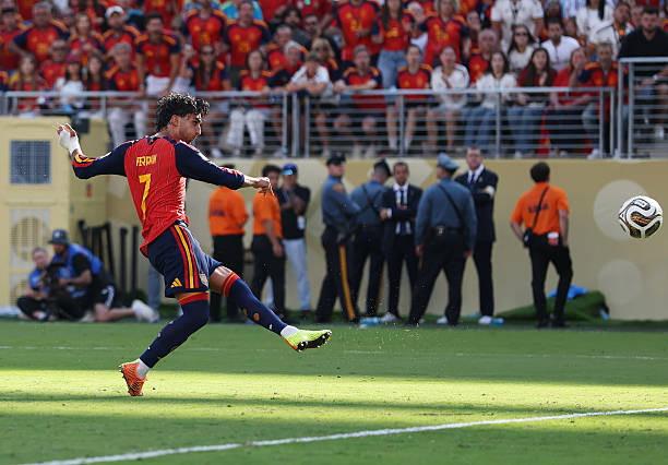 Ferran Torres ghi bàn thắng quyết định giúp Tây Ban Nha vô địch World Cup 2026