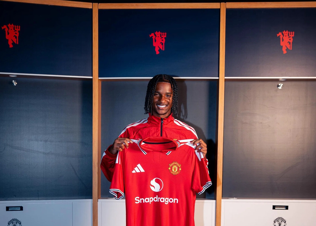Man Utd công bố tân binh Tynan Thompson