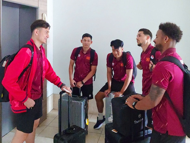 Các cầu thủ Việt Nam tập luyện chuẩn bị cho ASEAN Cup 2026
