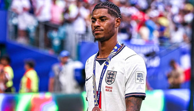 Marcus Rashford đối mặt với tương lai bất định tại Manchester United khi câu lạc bộ muốn thay thế anh.