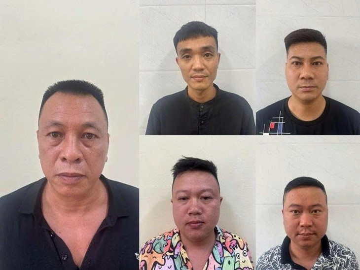 5 người đang 'nặn 3 cây' thì công an ập vào bắt quả tang- Ảnh 1.