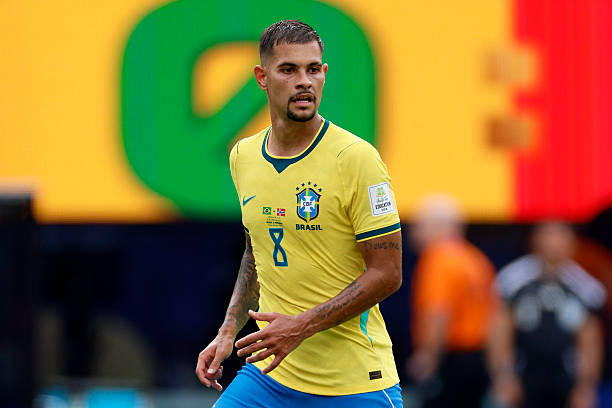 Arsenal cần quyết đoán trong việc chiêu mộ Bruno Guimaraes để nâng cấp đội hình.