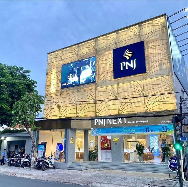 Diễn biến giao dịch cổ phiếu PNJ và chính sách cho vay ký quỹ của các công ty chứng khoán