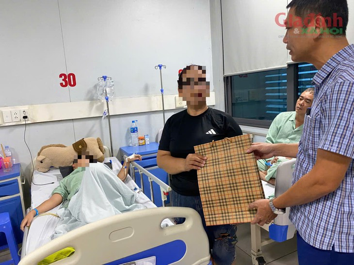 Chuyển cơ quan công an điều tra vụ nam sinh Hà Nội nghi bị xâm hại, nhét bút bi vào hậu môn- Ảnh 2.