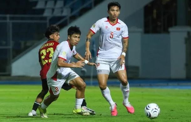 Tuyển Việt Nam vẫn giấu bài bóng chết? Ảnh: VFF