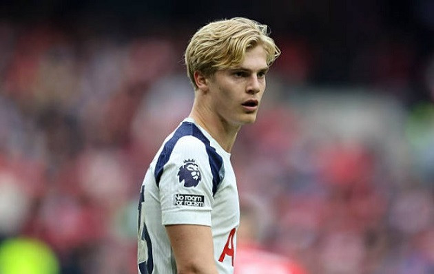 Tottenham cởi mở với khả năng bán Bergvall với giá 50 triệu bảng. Ảnh: Getty.