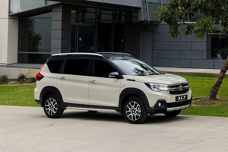 Chi tiết phần đầu xe Suzuki XL7 Hybrid