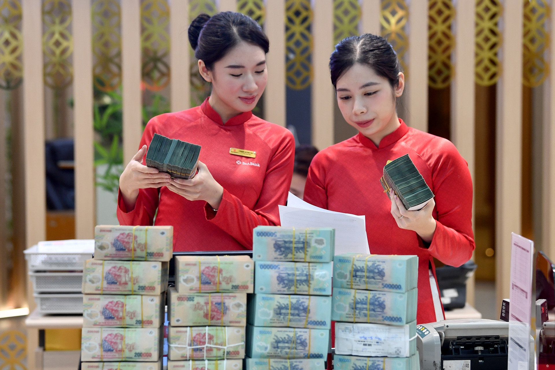 Gửi tiết kiệm ngân hàng kỳ hạn ngắn