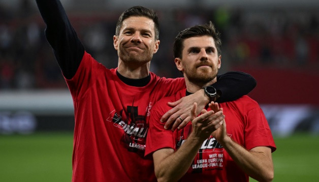 Alonso mang ''công thức chiến thắng'' của Leverkusen áp dụng cho Chelsea. Ảnh: Sky Sport.