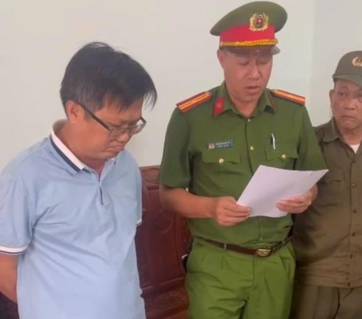 Khởi tố giám đốc doanh nghiệp và chủ hộ kinh doanh vì mua bán trái phép hóa đơn- Ảnh 1.