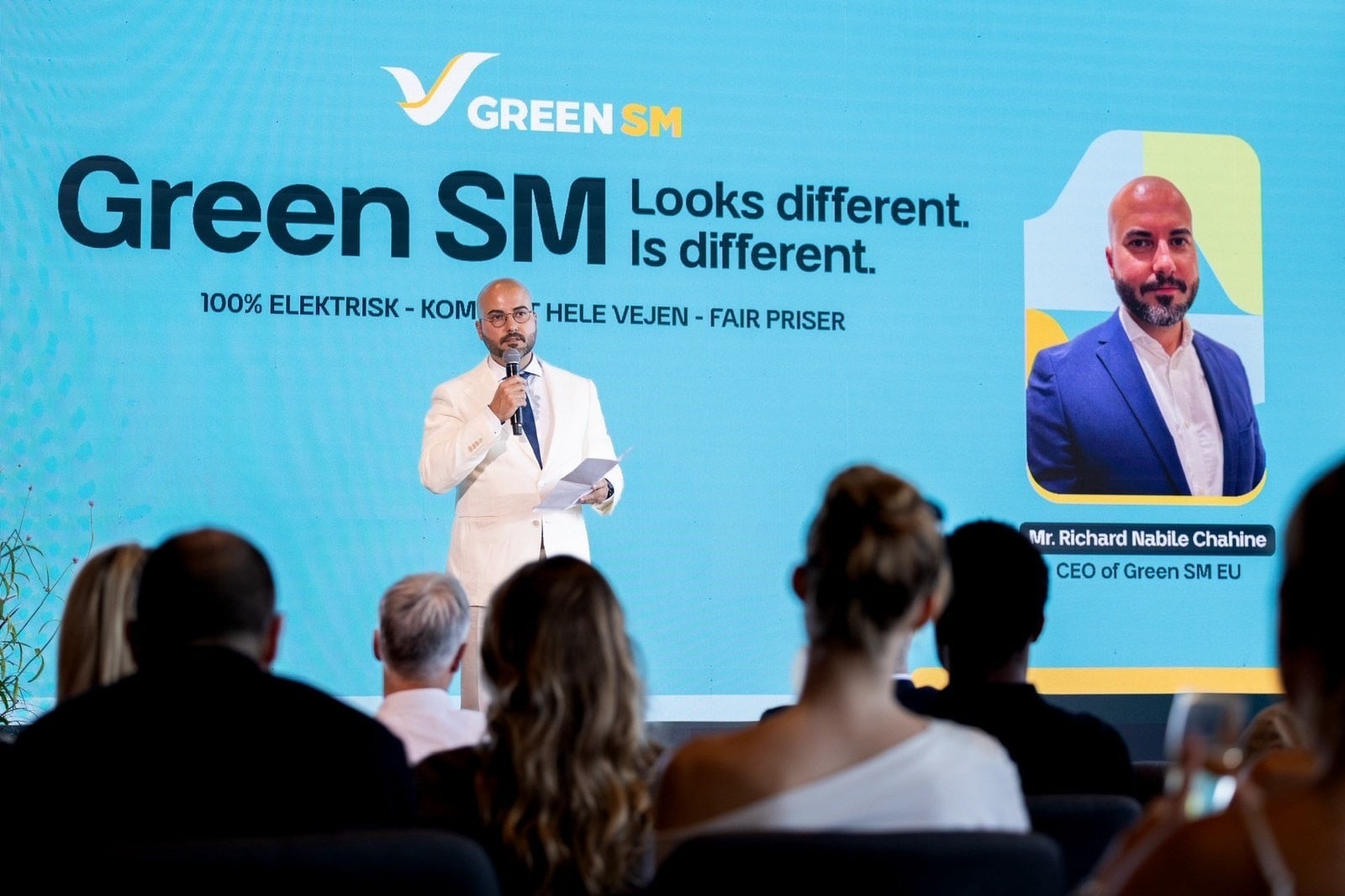 Ông Richard Nabil Chahine, Tổng Giám đốc Green SM châu Âu, phát biểu chào mừng tại sự kiện khai trương Green SM tại Đan Mạch.