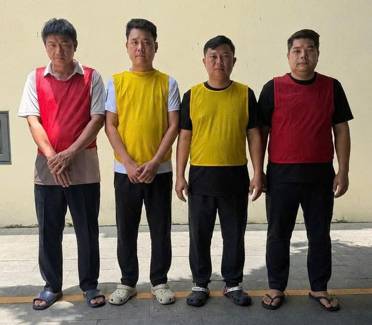 Công an TPHCM triệt phá đường dây cá độ bóng đá World Cup 2026 trị giá 500 tỷ đồng - Ảnh 1.