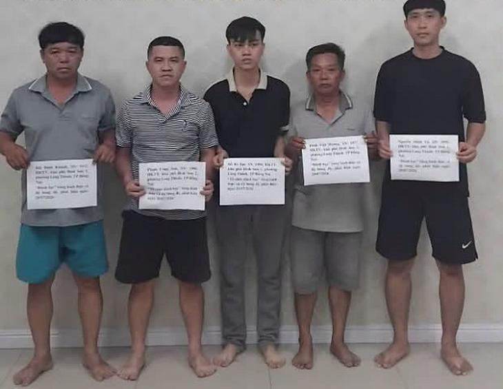 Cá độ gần 100 triệu đồng trong trận chung kết World Cup, 5 người bị tạm giữ - Ảnh 1.