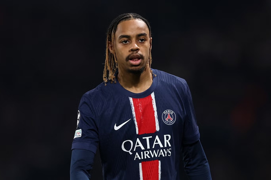Bradley Barcola là mục tiêu hàng đầu của Liverpool.