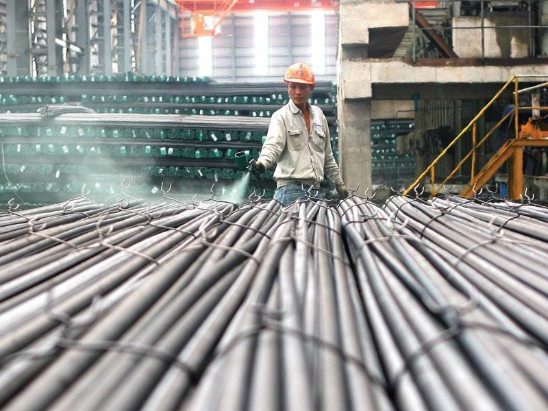 Thị trường quặng sắt chịu áp lực điều chỉnh do nhu cầu suy giảm và biến động từ các giao dịch quốc tế.