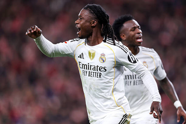 Eduardo Camavinga có thể rời Real.
