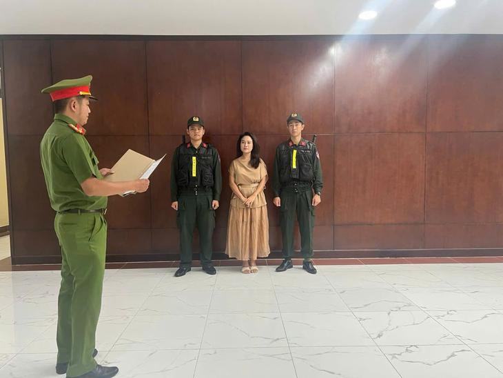 Ca sĩ Phương Diễm Huyền bị khởi tố vì xâm phạm bản quyền tác giả - Ảnh 1.