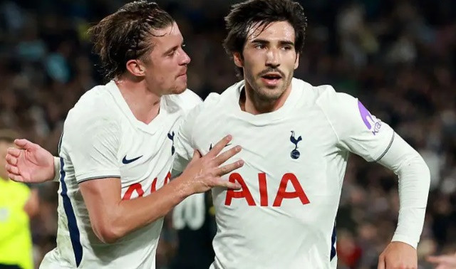 Chính De Zerbi đã ra sức thuyết phục Tonali gia nhập Tottenham. Ảnh: Getty Images.