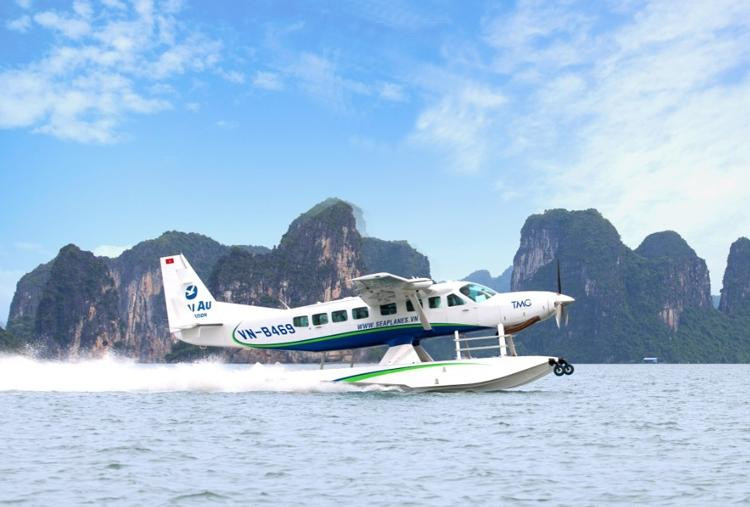 Hải Âu Aviation được thành lập năm 2011, là doanh nghiệp đầu tiên khai thác thủy phi cơ thương mại tại Việt Nam.