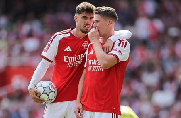 Gyokeres và Havertz dần chơi ăn ý hơn.