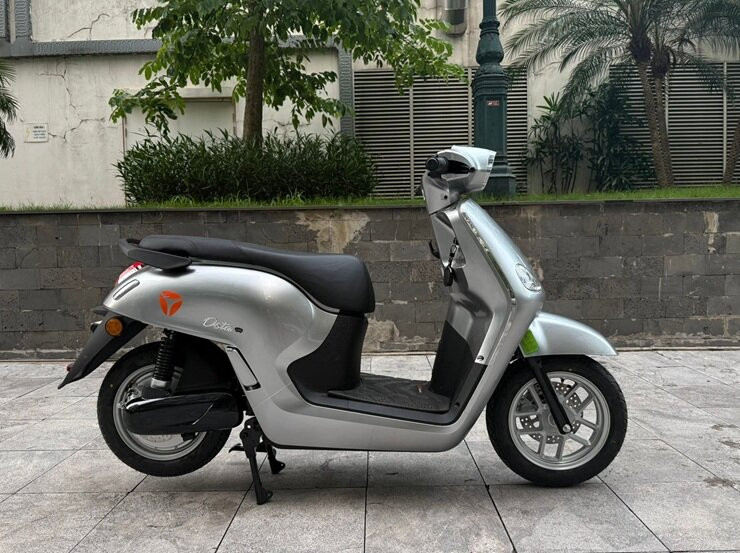 Xe máy điện Yadea Osta giảm tới 2,6 triệu đồng, pin trâu 181 km/lần sạc, nhiều trang bị hiện đại