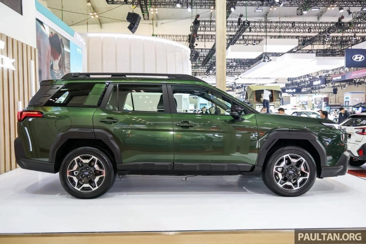 Subaru Outback 2026 gây chú ý với thiết kế vuông vức, động cơ Boxer 2.5L - 2