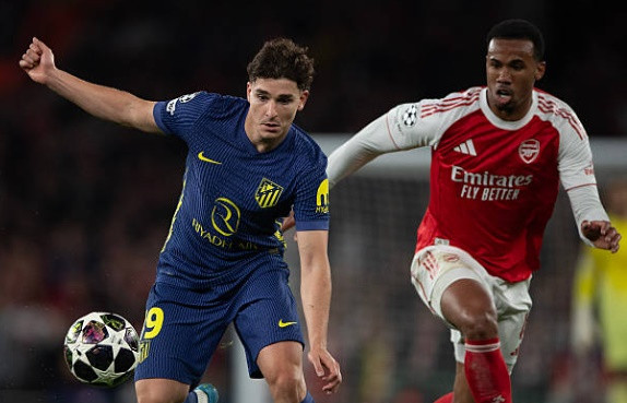 Alvarez bày tỏ nguyện vọng chuyển đến Barca.