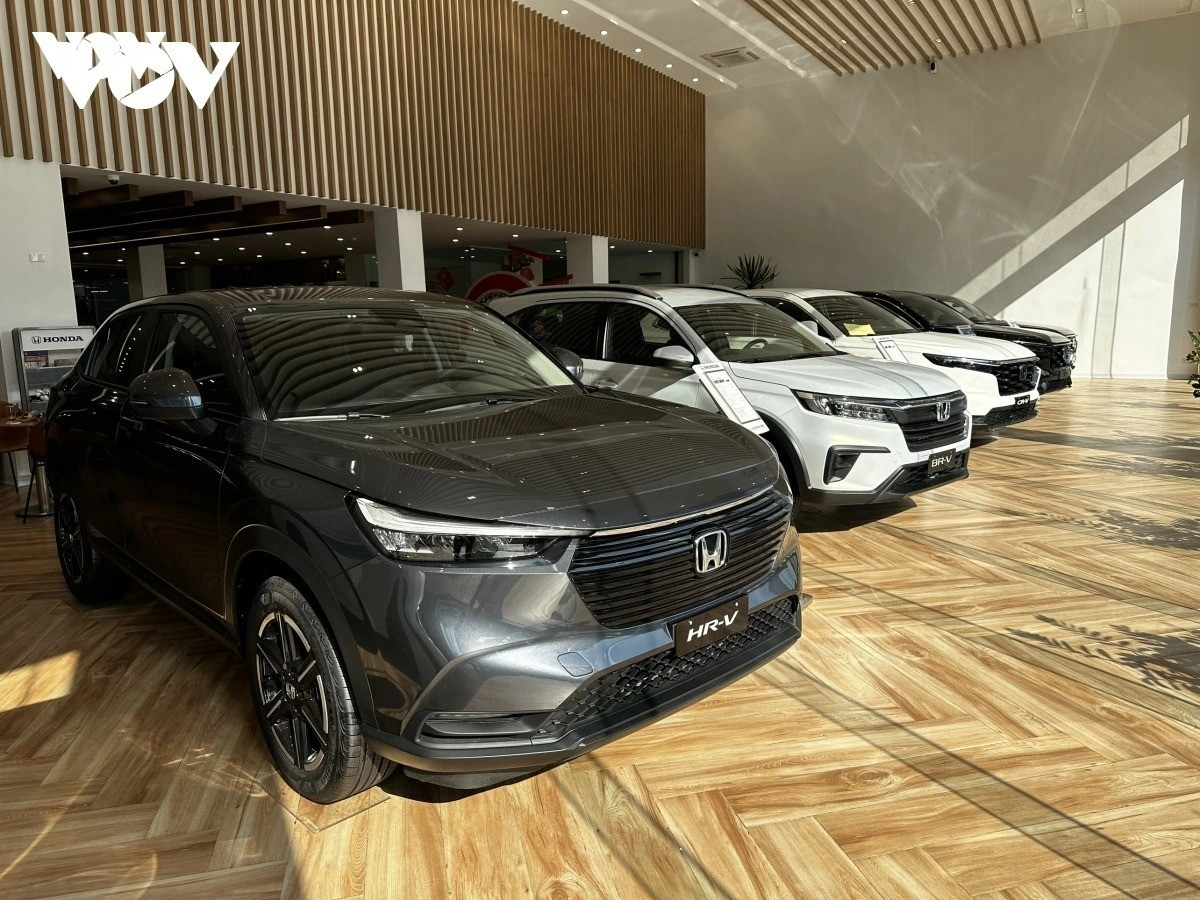 HR-V bản L được hỗ trợ 50% lệ phí trước bạ.