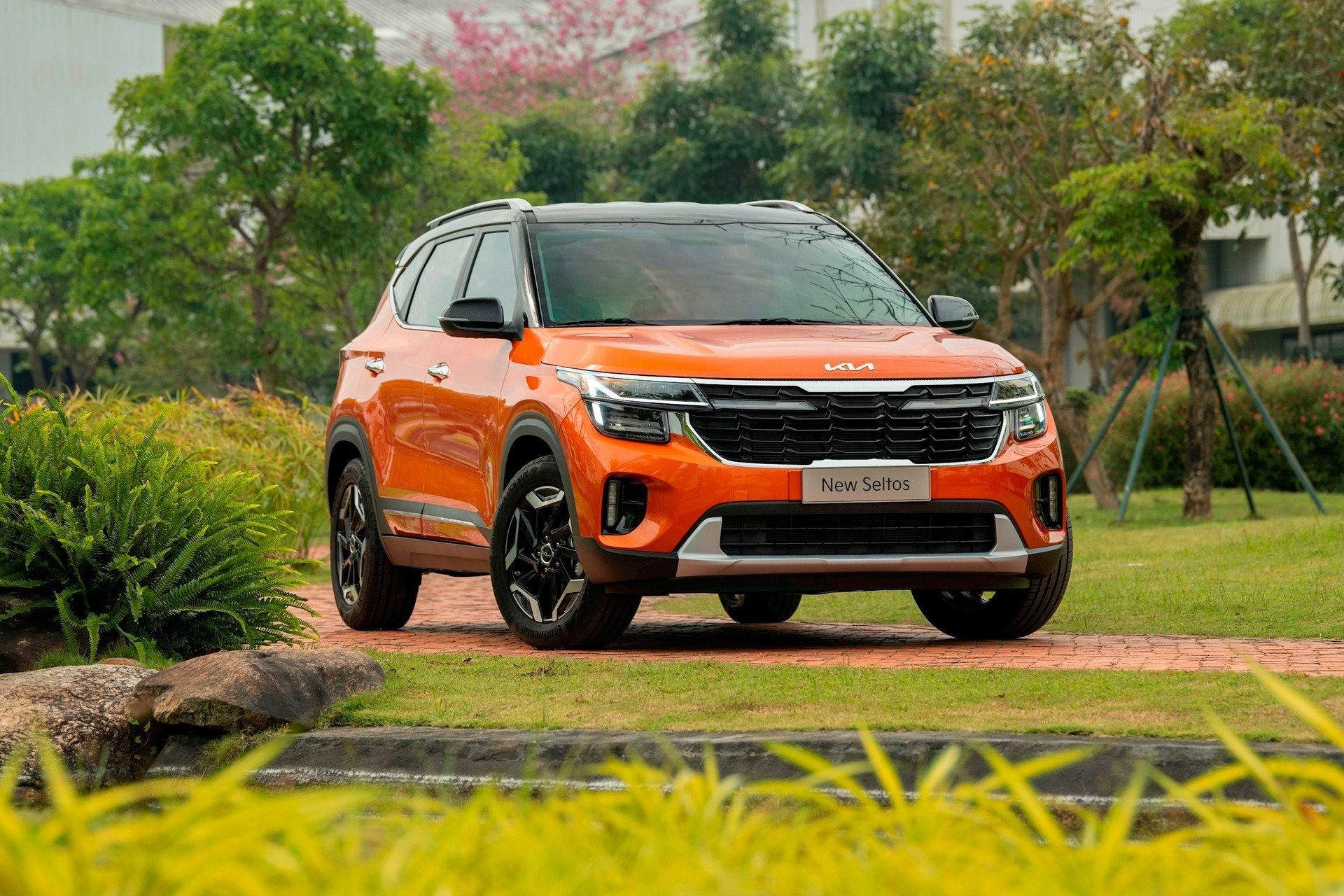 So sánh Mitsubishi Xforce và Kia Seltos - 2
