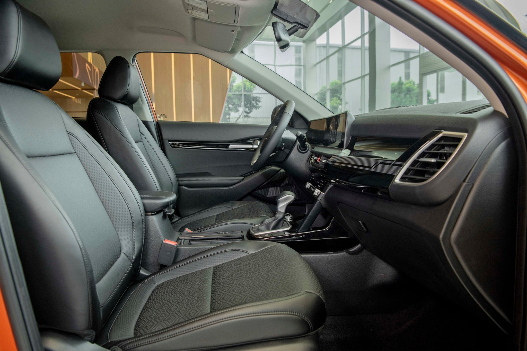 So sánh Mitsubishi Xforce và Kia Seltos - 6