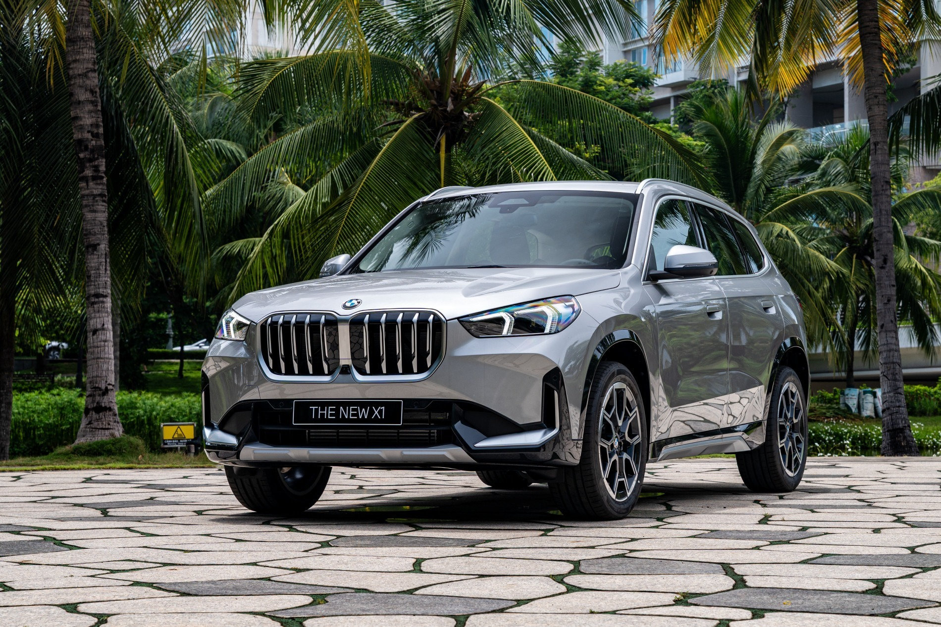 BMW X1 thế hệ mới vừa xuất hiện, dự kiến bàn giao tới tay khách Việt vào tháng 10 tới. (Ảnh: THACO)