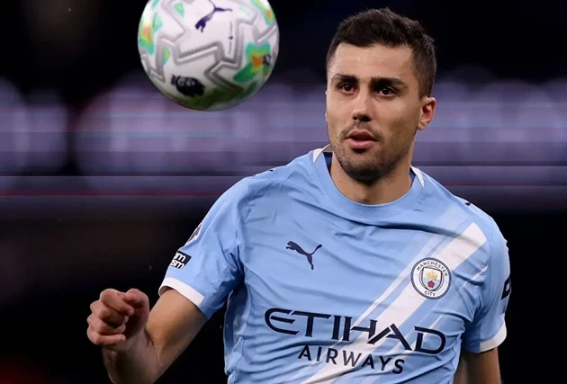 Barca chưa thể đạt thỏa thuận chiêu mộ Rodri từ Man City