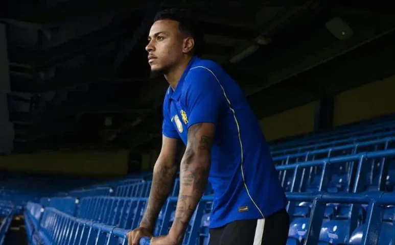 Morgan Rogers trong thương vụ chuyển đến Chelsea