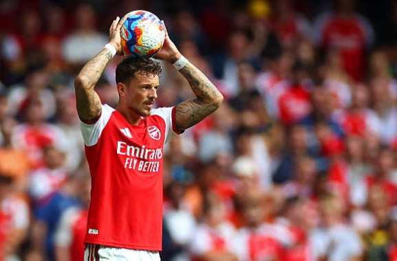 Arsenal cân nhắc bán Ben White. Ảnh: Getty.