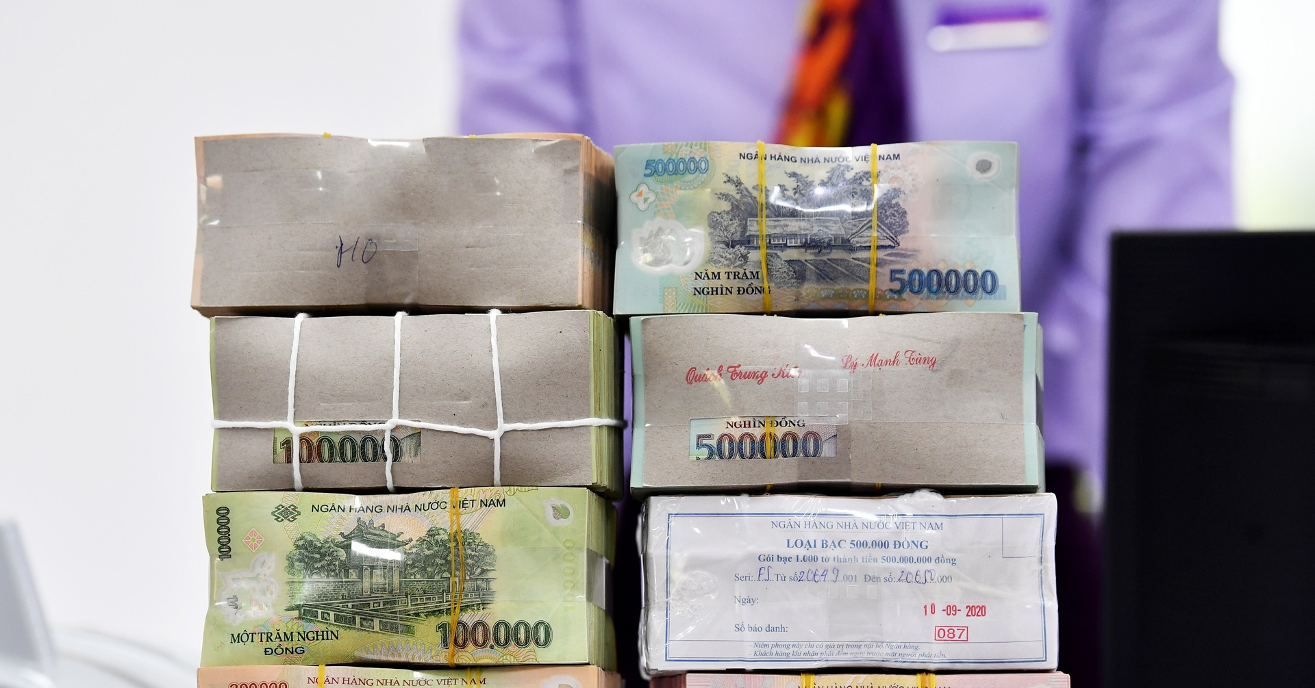 Thực tế lãi suất tiết kiệm có thể được cộng thêm tới 2 điểm phần trăm