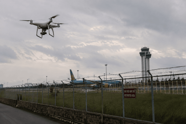 UAV xâm nhập sân bay xử lý thế nào, ai chịu trách nhiệm?- Ảnh 2.