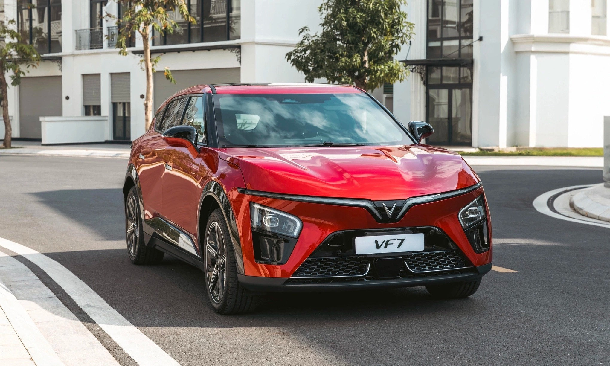 Giá xe VinFast VF 7 mới nhất tháng 8/2026 - 1