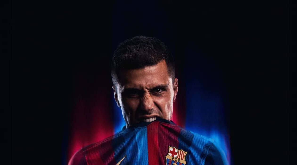 Rodri chính thức khoác áo Barca.