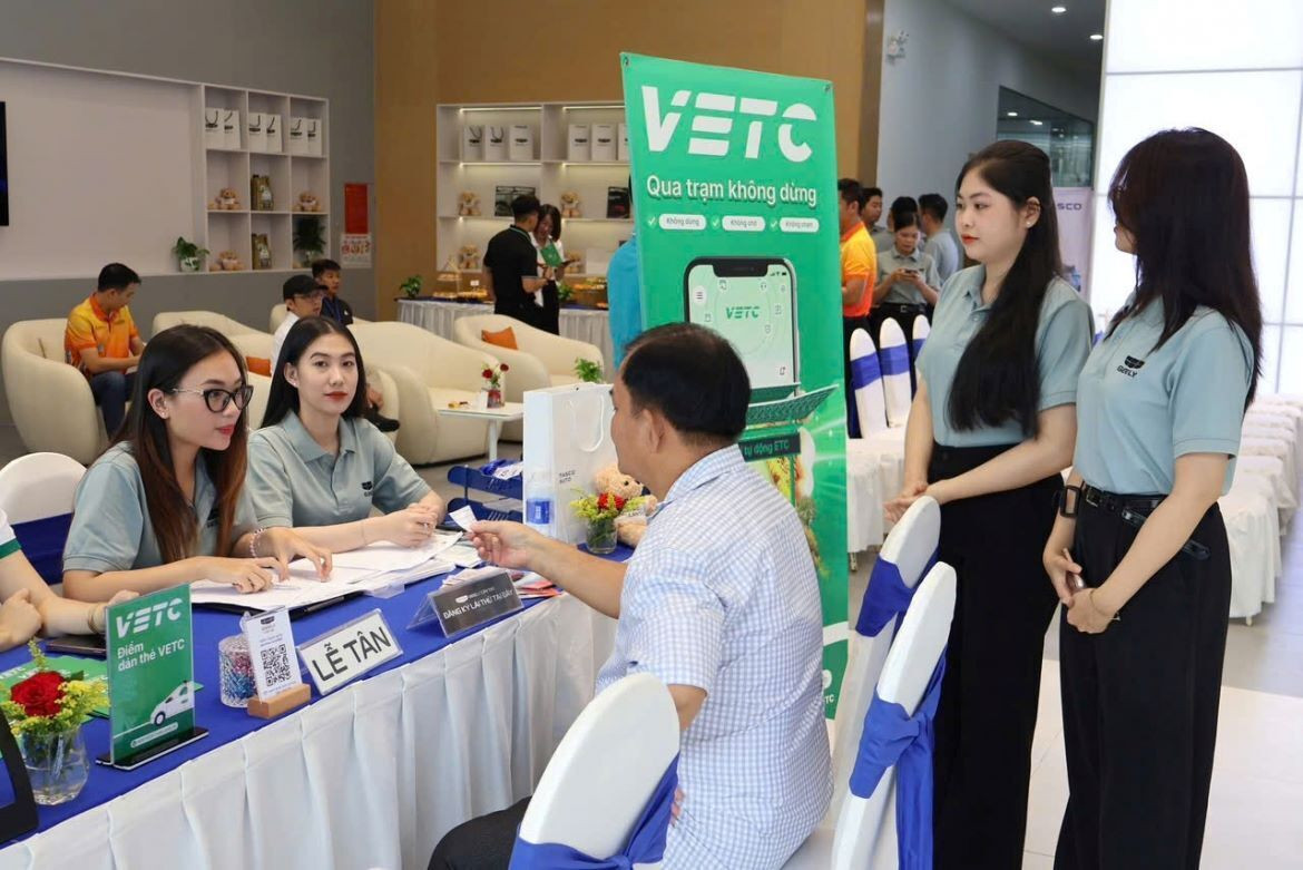 VETC tạm dừng thu phí Ví VETC để rà soát chính sách, tiếp tục lắng nghe ý kiến khách hàng và xây dựng giải pháp phù hợp hơn.