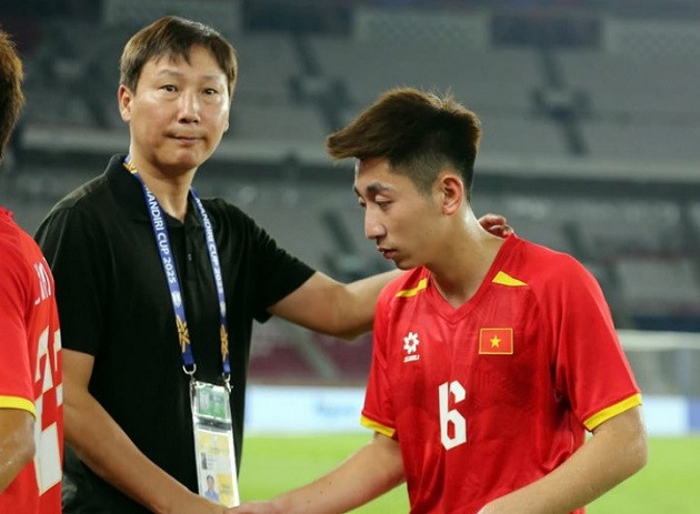 HLV Kim Sang Sik đã có những toan tính hợp lý. Ảnh: VFF.